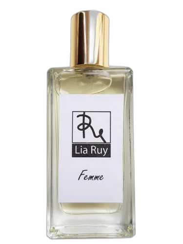 Femme Lia Ruy